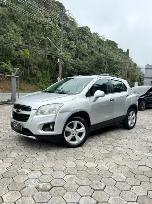 CHEVROLET-TRACKER-2015