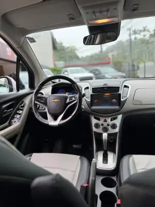 CHEVROLET-TRACKER-2015