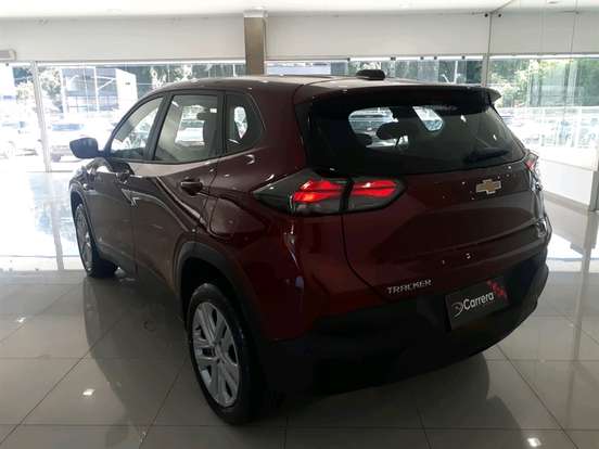 CHEVROLET-TRACKER-2025
