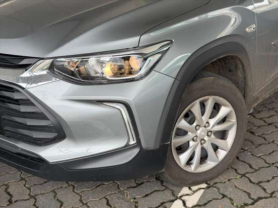 CHEVROLET-TRACKER-2024