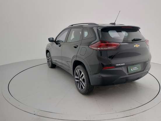 CHEVROLET-TRACKER-2023