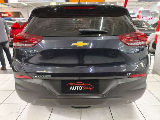 CHEVROLET-TRACKER-2024