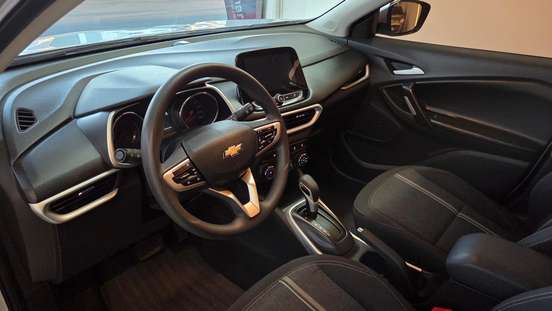 CHEVROLET-TRACKER-2021