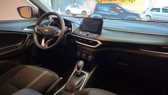 CHEVROLET-TRACKER-2021