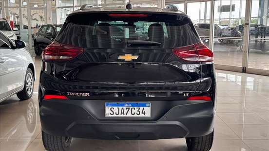 CHEVROLET-TRACKER-2023