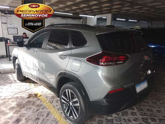 CHEVROLET-TRACKER-2023