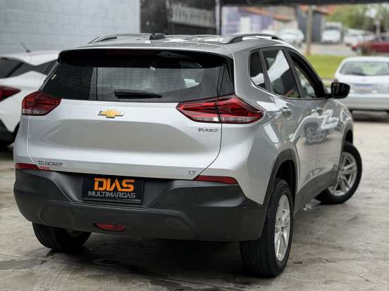 CHEVROLET-TRACKER-2020