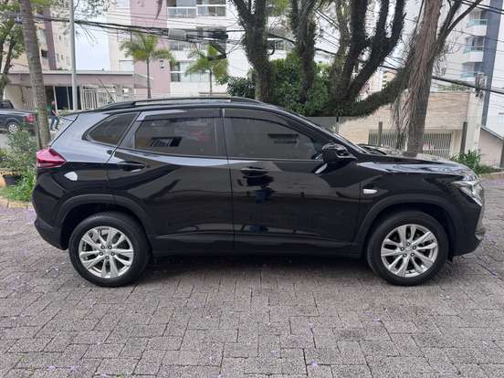 CHEVROLET-TRACKER-2022