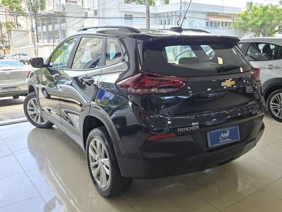 CHEVROLET-TRACKER-2024