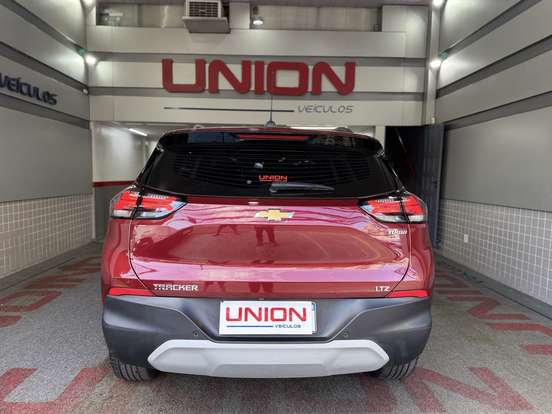 CHEVROLET-TRACKER-2025