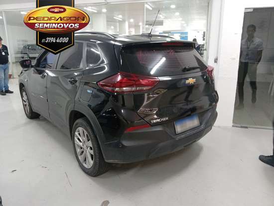 CHEVROLET-TRACKER-2023