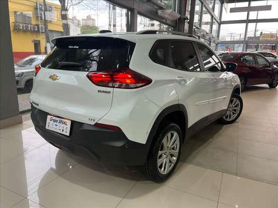 CHEVROLET-TRACKER-2020