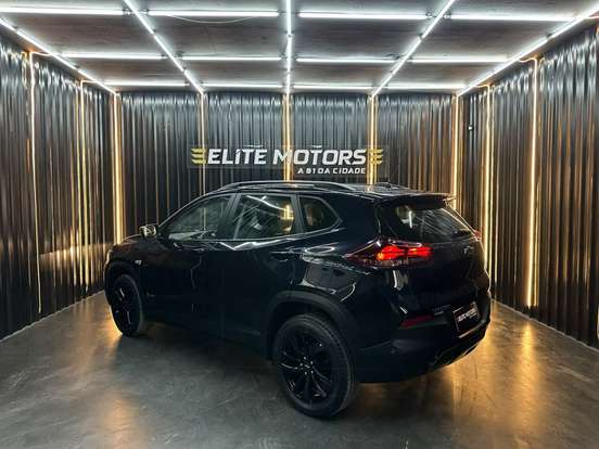 CHEVROLET-TRACKER-2023