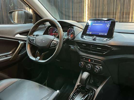 CHEVROLET-TRACKER-2023