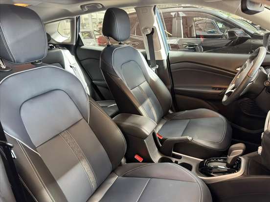 CHEVROLET-TRACKER-2025