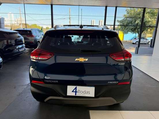 CHEVROLET-TRACKER-2024