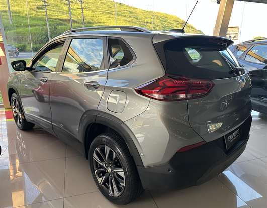 CHEVROLET-TRACKER-2023