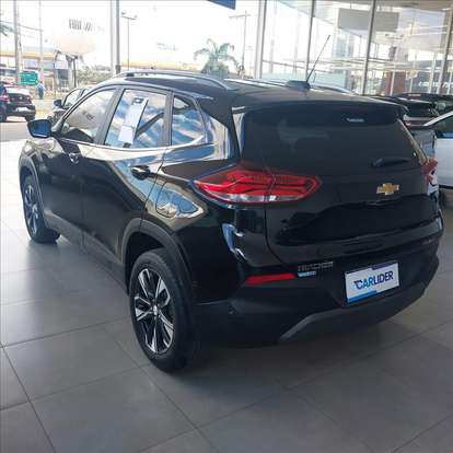 CHEVROLET-TRACKER-2023