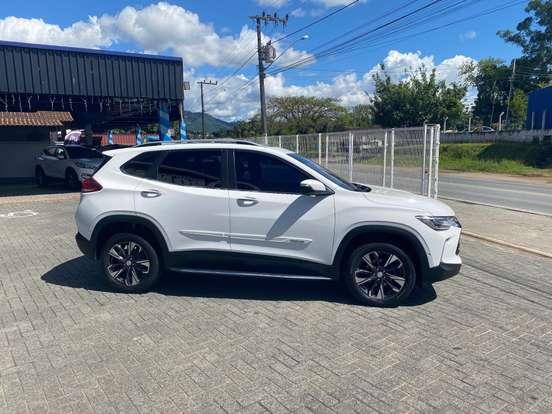 CHEVROLET-TRACKER-2022