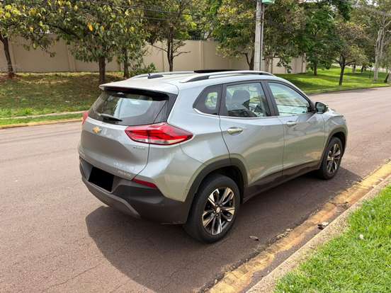 CHEVROLET-TRACKER-2023
