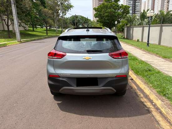 CHEVROLET-TRACKER-2023