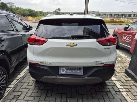 CHEVROLET-TRACKER-2024