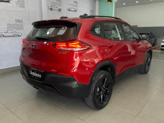 CHEVROLET-TRACKER-2023