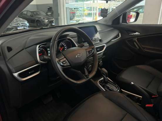 CHEVROLET-TRACKER-2023