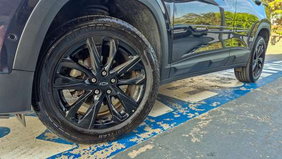 CHEVROLET-TRACKER-2023