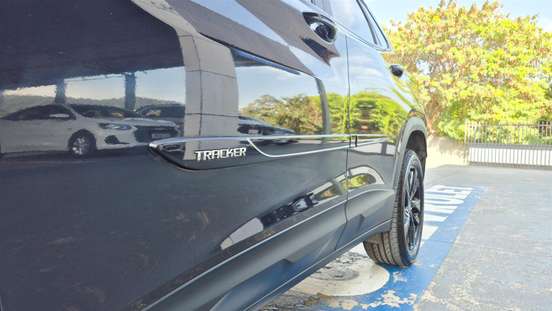 CHEVROLET-TRACKER-2023