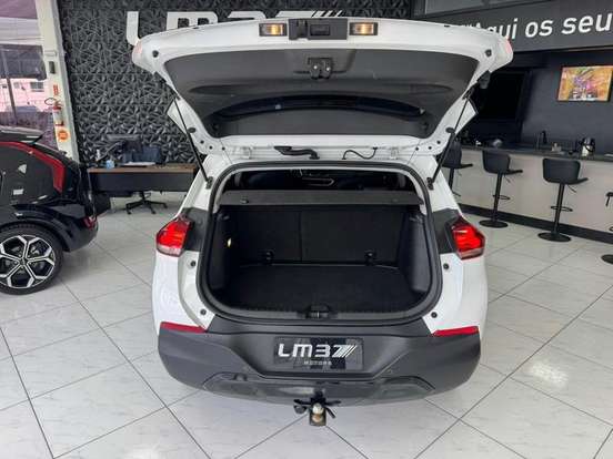 CHEVROLET-TRACKER-2023