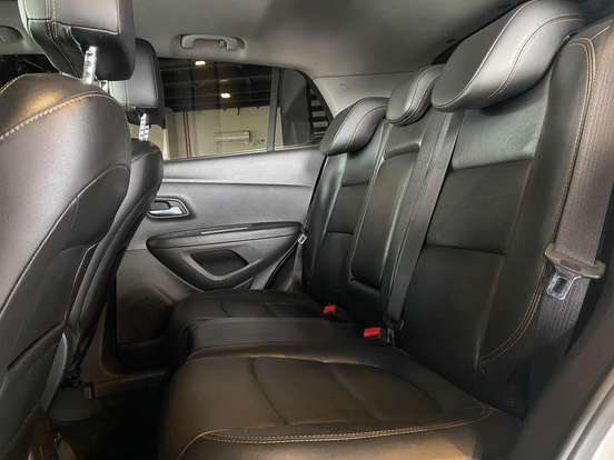 CHEVROLET-TRACKER-2017