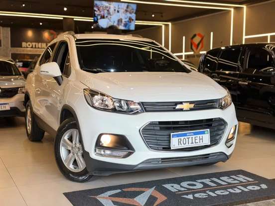 CHEVROLET-TRACKER-2017