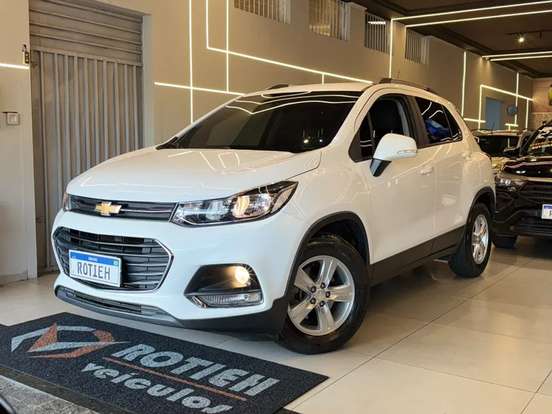 CHEVROLET-TRACKER-2017