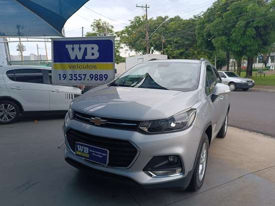 CHEVROLET-TRACKER-2017