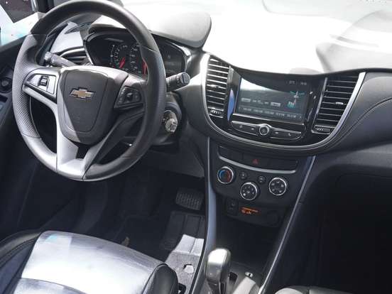 CHEVROLET-TRACKER-2017