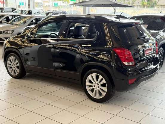 CHEVROLET-TRACKER-2018