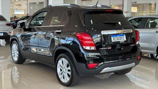 CHEVROLET-TRACKER-2019