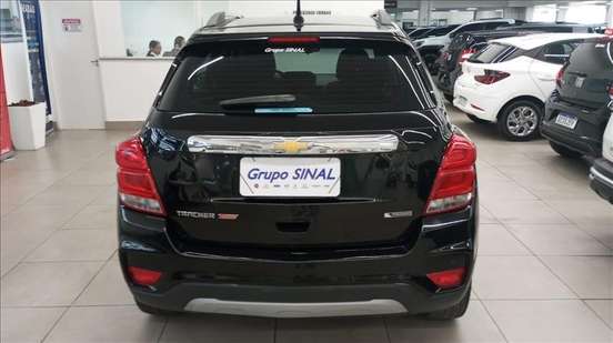CHEVROLET-TRACKER-2017