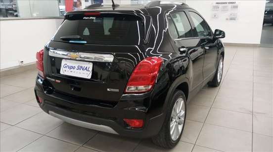 CHEVROLET-TRACKER-2017