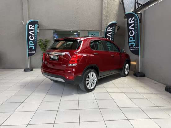 CHEVROLET-TRACKER-2019