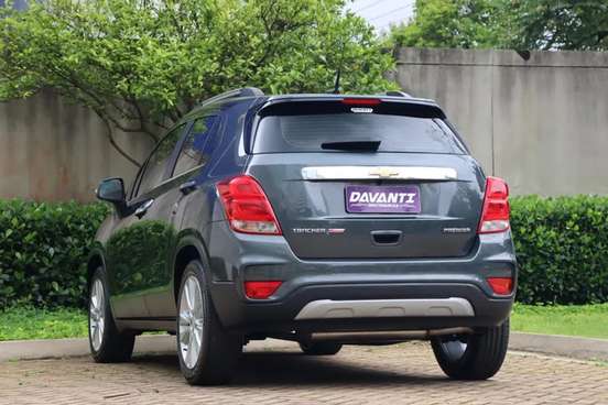 CHEVROLET-TRACKER-2019