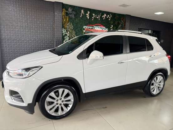 CHEVROLET-TRACKER-2017