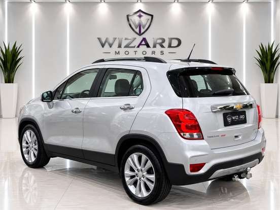 CHEVROLET-TRACKER-2017