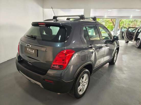 CHEVROLET-TRACKER-2013