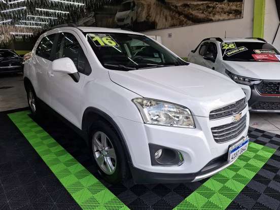 CHEVROLET-TRACKER-2015