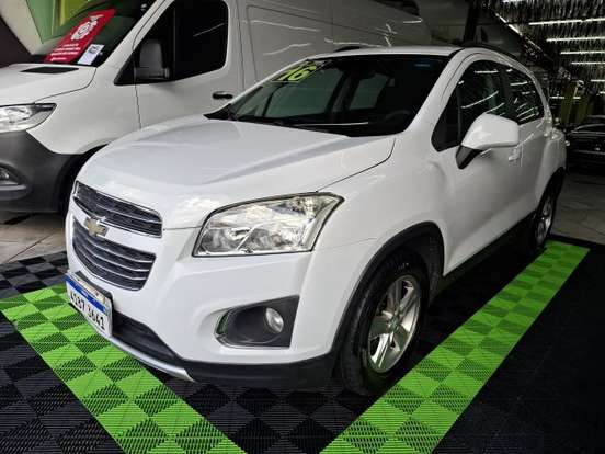 CHEVROLET-TRACKER-2015