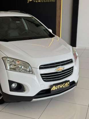 CHEVROLET-TRACKER-2015