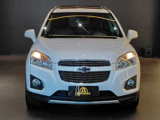 CHEVROLET-TRACKER-2015