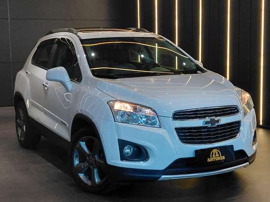 CHEVROLET-TRACKER-2015